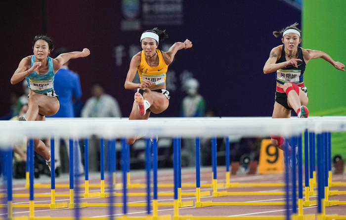 Cách mỹ nhân điền kinh Trung Quốc vượt qua nỗi sợ hãi