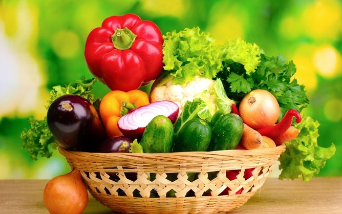 Thực phẩm không đảm bảo vệ sinh có thể gây ra các vấn đề về đau dạ dày.