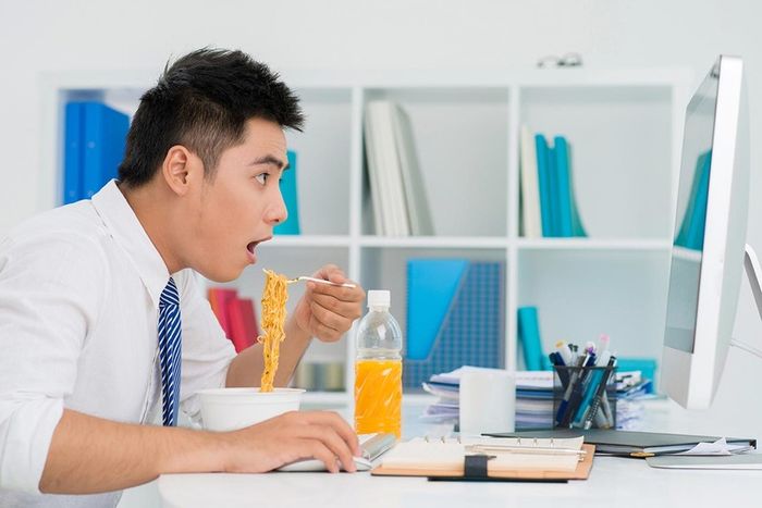 Đau dạ dày có thể dẫn đến nhiều biến chứng nguy hiểm nếu không được điều trị đúng phương pháp