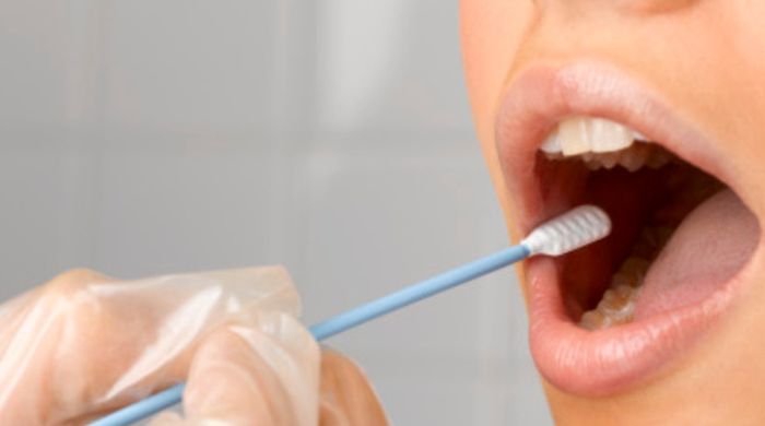Dịch tiết nước bọt có thể chứa và lây lan khuẩn HP