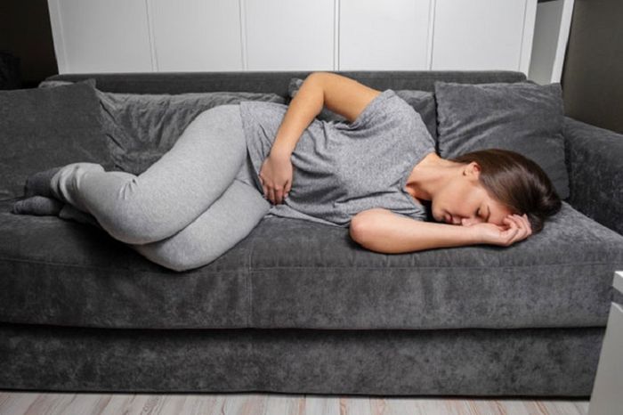 Người mắc bệnh viêm ruột dạ dày đại tràng thường phải chịu đựng những cơn đau bụng dữ dội.