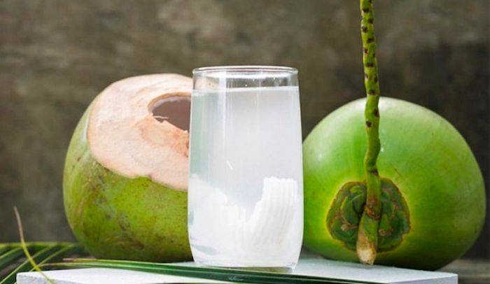 Nước dừa cũng có hiệu quả trong việc giảm đau dạ dày.