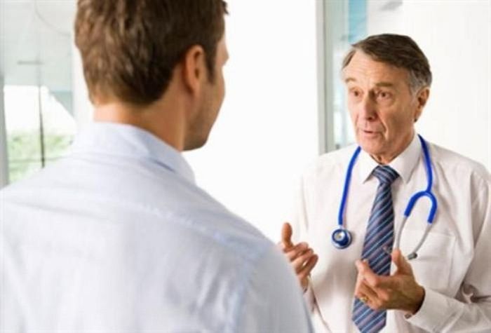 Bác sĩ giải thích các tình huống khi nào cần thực hiện siêu âm dạ dày cho bệnh nhân