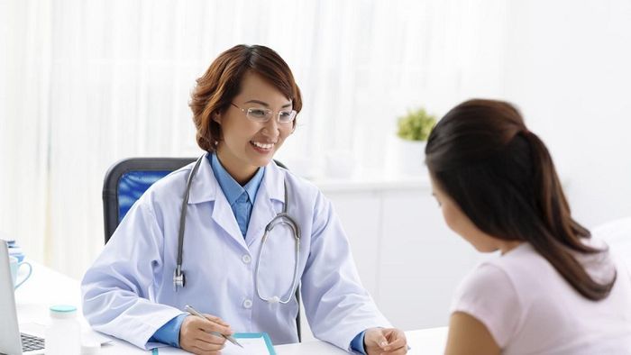 Bác sĩ giải đáp thắc mắc trước khi đi siêu âm dạ dày có cần đói bụng không?