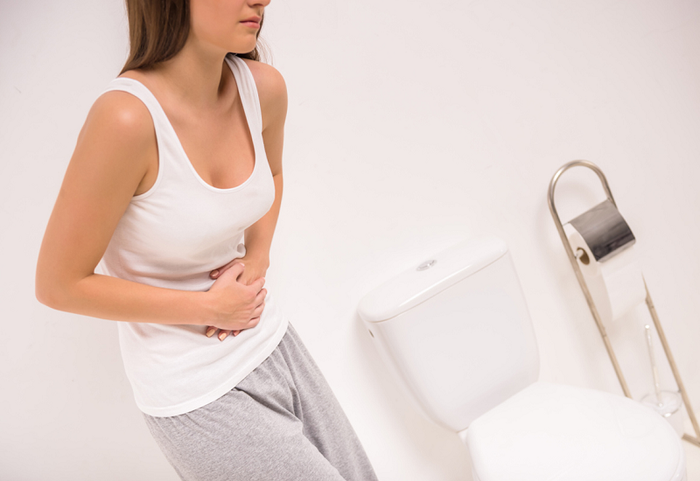 Người mắc viêm đại tràng bị tiêu chảy không nên ăn rau chứa nhiều chất xơ.