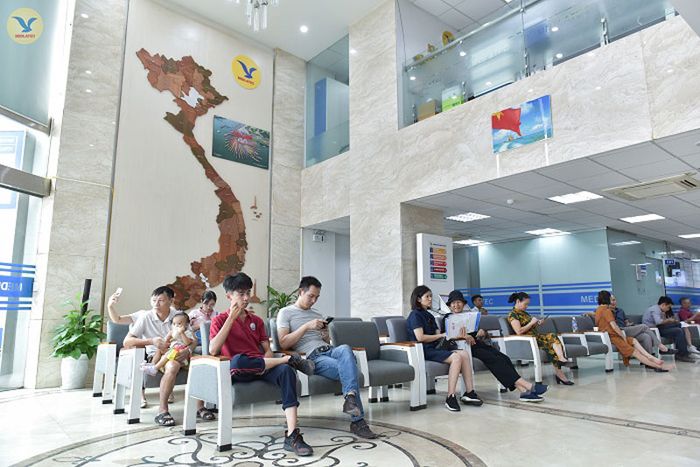 Hãy đến Bệnh viện Đa khoa MEDLATEC để trải nghiệm dịch vụ chăm sóc sức khỏe hàng đầu.