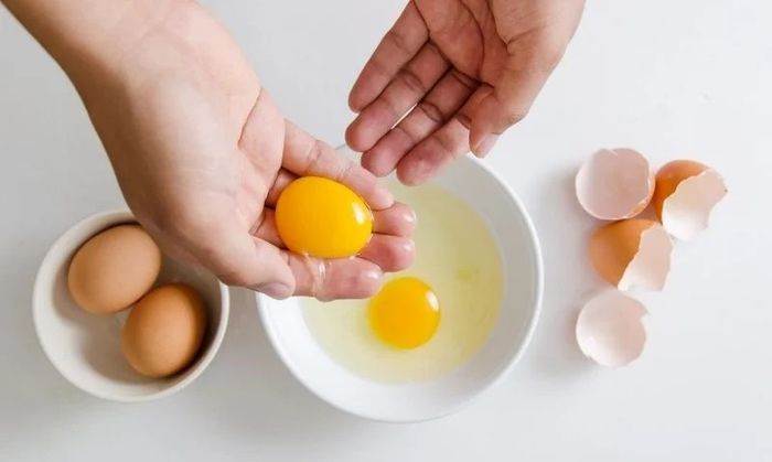 Lòng đỏ chứa đầy đủ dinh dưỡng của quả trứng