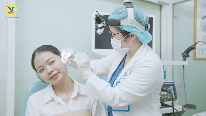 Đến Bác Sĩ Khi Tai Có Biểu Hiện Bất Thường