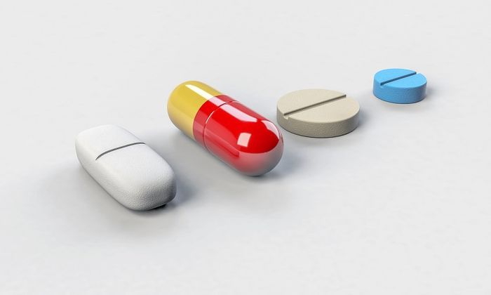 Nhiều loại thuốc y học phương Tây mang lại hiệu quả giảm triệu chứng viêm mũi nhanh chóng