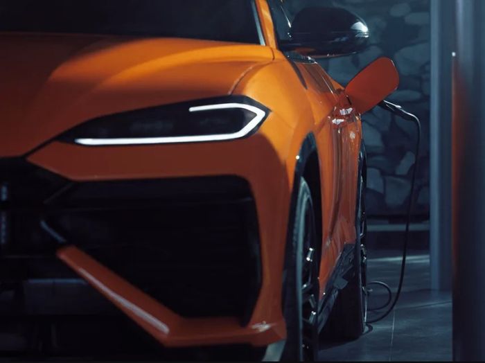 Lamborghini Urus SE 2025 phiên bản đặc biệt 2.jpg