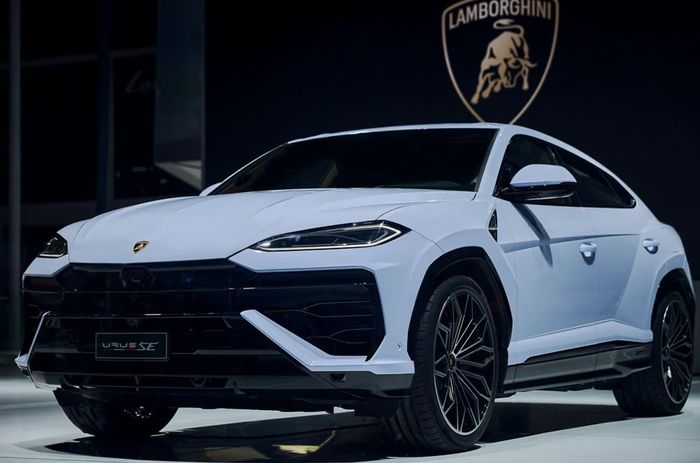 Hình ảnh Lamborghini Urus SE 2025.jpg