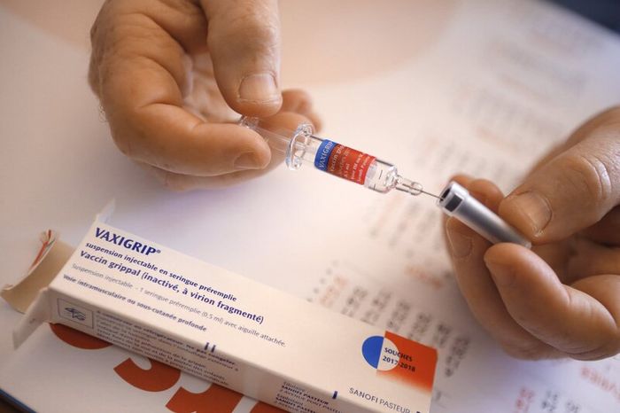 Có thể tiêm phòng vaccine cúm cho trẻ khi gần đến mùa giao mùa