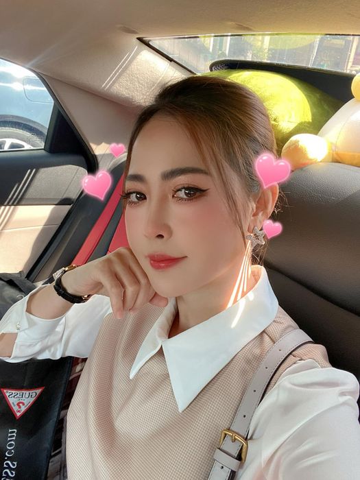 Cập nhật về bạn gái mới của Hùng Thuận.
