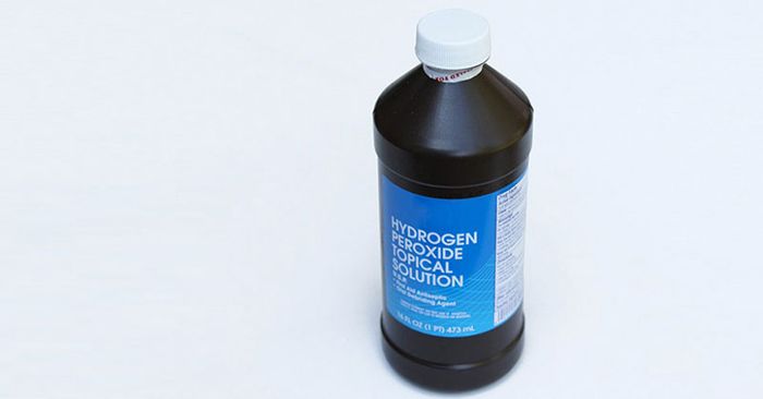 Sử dụng Hydrogen peroxide để giảm cảm giác đau nhức do răng nhạy cảm