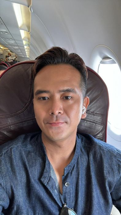 Tiền Phong cung cấp hình ảnh mới nhất về bạn gái của Hùng Thuận.1 Hình ảnh độc quyền về bạn gái mới của Hùng Thuận.