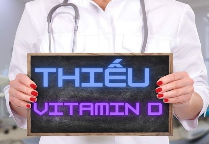 Việc cơ thể thiếu hụt vitamin D cũng tăng nguy cơ mắc phải vảy nến da đầu