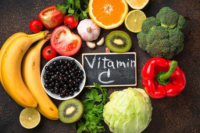 Cũng có thể thoa trực tiếp nước cốt chanh lên da