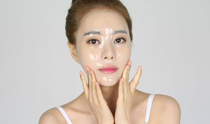 Nên thực hiện đắp mặt nạ dưỡng trắng 2 - 3 lần mỗi tuần