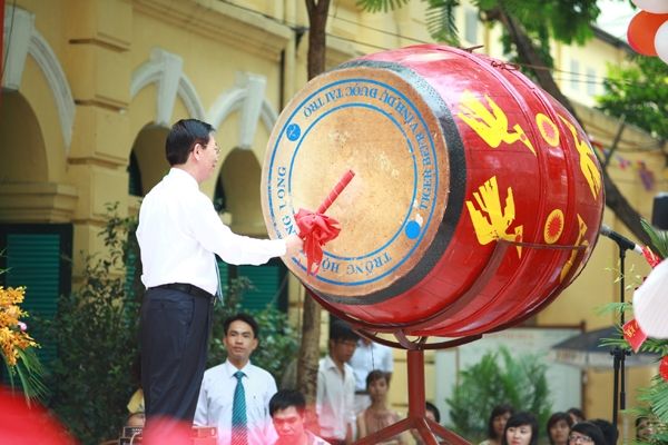 Cách đánh trống khai trường trong năm học mới - Trống Gỗ Lê Điệp