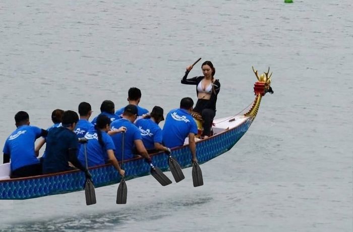 Thuyền rồng đã biến thành tàu cao tốc nhờ vào sức mạnh của mỹ nhân bikini.