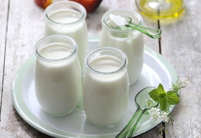 Sữa chua là một lựa chọn tốt cho sức khỏe đường ruột của trẻ.