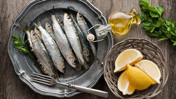 Các loại cá béo chứa lượng HDL cholesterol cao