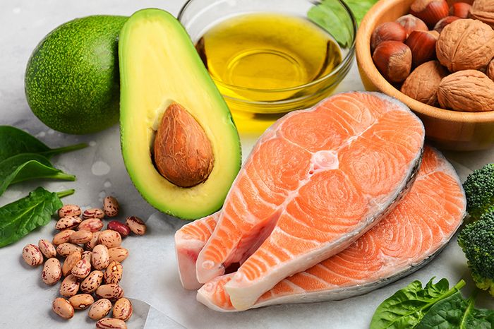 Người bị thoái hóa khớp cần tiêu thụ các thực phẩm giàu axit Omega-3 để giảm viêm nhiễm và giảm đau hiệu quả.