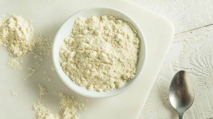 Whey Protein là một trong những thực phẩm không thể thiếu đối với người tập gym