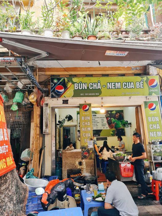 Quán bún chả nem cua bể 'low key' ở khu phố cổ