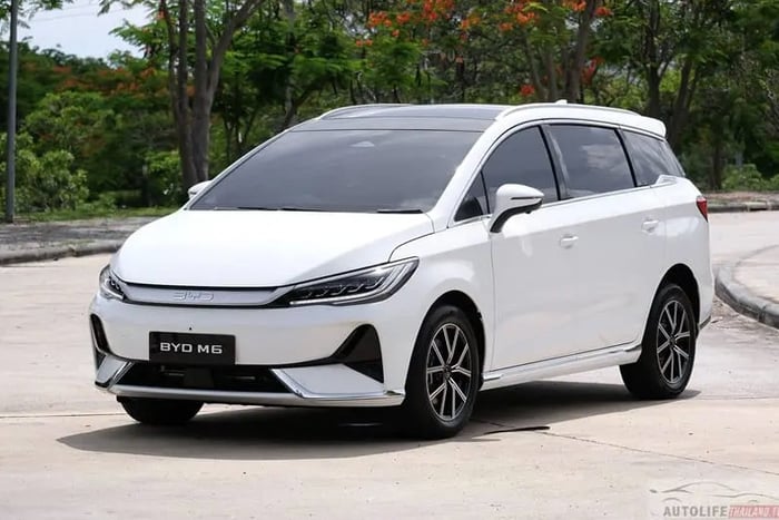 Hình ảnh BYD M6.