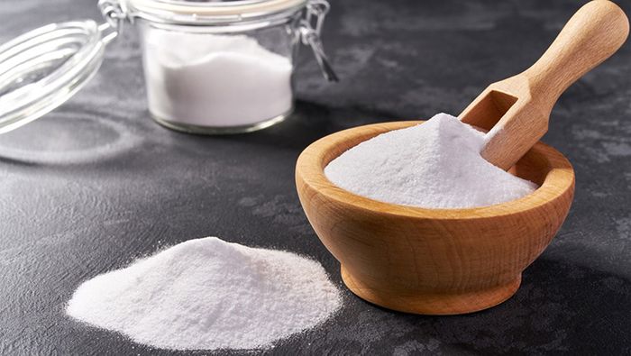 Tẩy trắng bằng Baking soda là một trong những phương pháp đơn giản thường được áp dụng khi muốn khắc phục tình trạng răng bị ố.