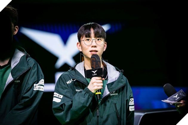 LMHT: Morgan gặp rắc rối chỉ vì một món quà từ fan Việt Nam