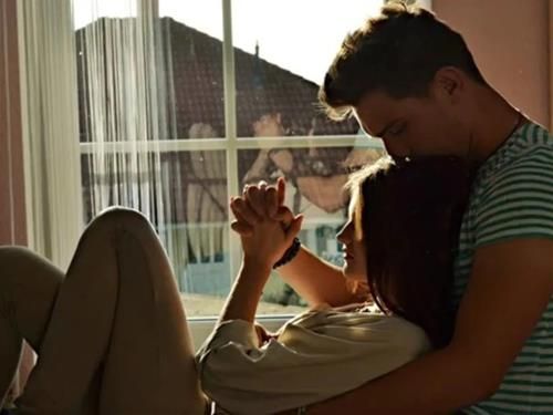 Mức độ phụ thuộc vào người yêu của 12 cung hoàng đạo