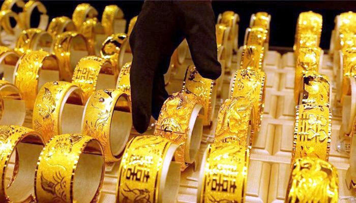 Giá vàng tăng đột ngột sau khi Mỹ công bố GDP quý I thấp hơn dự kiến. Ảnh: Kitco