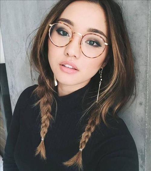 lựa chọn kính mắt phù hợp với khuôn mặt dài