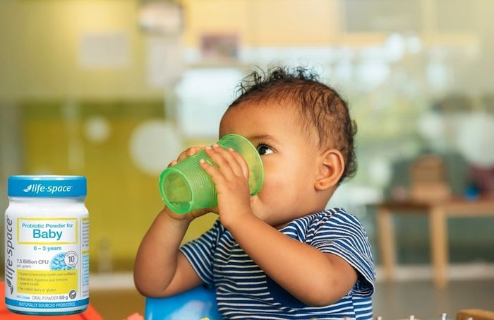 Sử dụng men vi sinh Life Space For Baby với liều lượng phù hợp với tuổi của bé