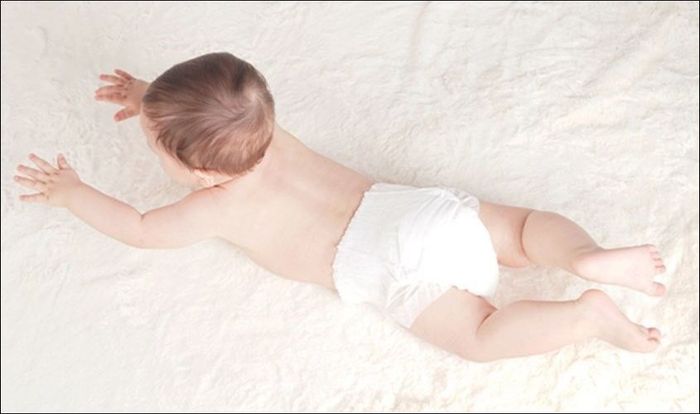 Mẹ cần lựa chọn tã phù hợp với cân nặng của bé