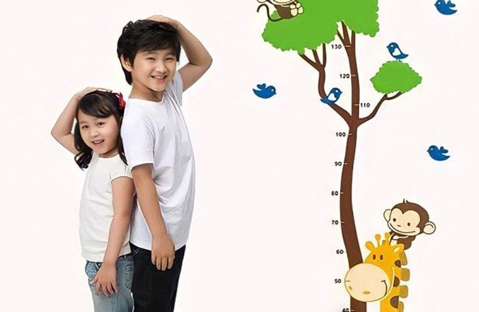 Theo dõi chiều cao và cân nặng của con để điều chỉnh loại sữa phù hợp