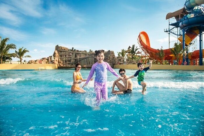 Công viên nước đáp ứng mọi nhu cầu của du khách.