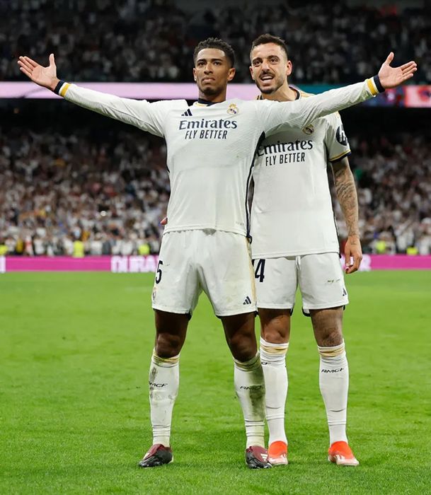 Becks trần truồng mô phỏng cách ăn mừng của Bellingham