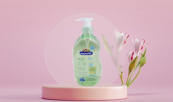 Dầu tắm gội cho bé Kodomo chiết xuất từ mầm lúa mạch 400 ml (dành cho mọi độ tuổi)