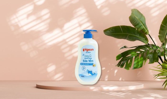 Sữa tắm Pigeon cho bé dung tích 700ml