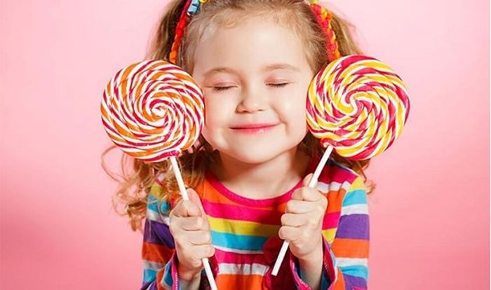Vì sao việc thưởng thức đồ ngọt mang lại cảm giác vui vẻ?