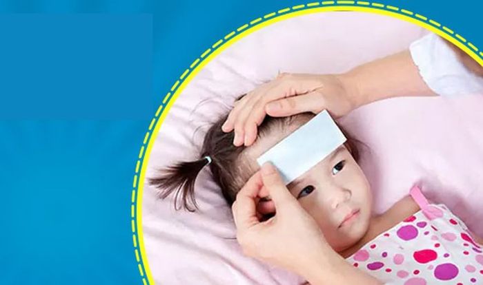 Sử dụng khăn hạ sốt giúp bé phục hồi nhanh chóng