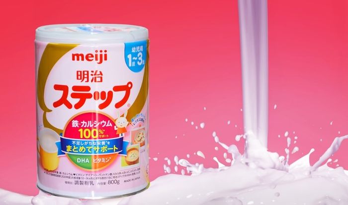 Sữa bột nội địa Nhật Meiji Step Milk 800g là lựa chọn phổ biến.