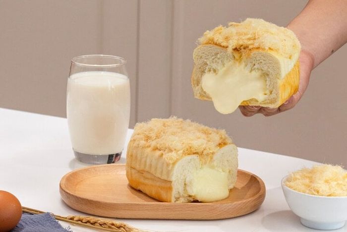 Bánh mì phô mai Hoàng Kim - niềm tự hào của Sugar Town
