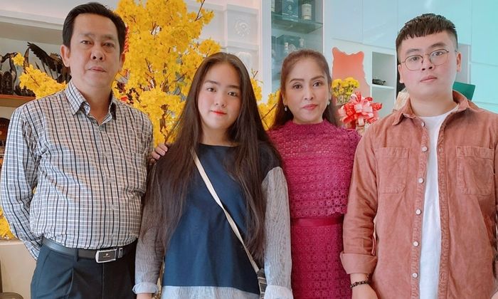 NSƯT Phượng Hằng: 'Tôi sống phong độ nhờ cải lương'