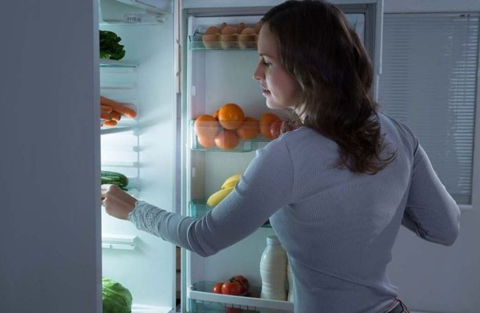 Bảo quản siro ở nhiệt độ ngăn mát của tủ lạnh để đảm bảo chất lượng sản phẩm nguyên vẹn nhất