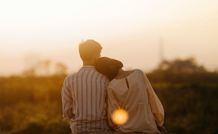Sách trắng tình yêu: Cách bắt đầu tình yêu ra sao?