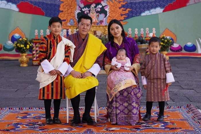 Hoàng hậu Bhutan ấm áp kỷ niệm sinh nhật 34 tuổi bên con gái.